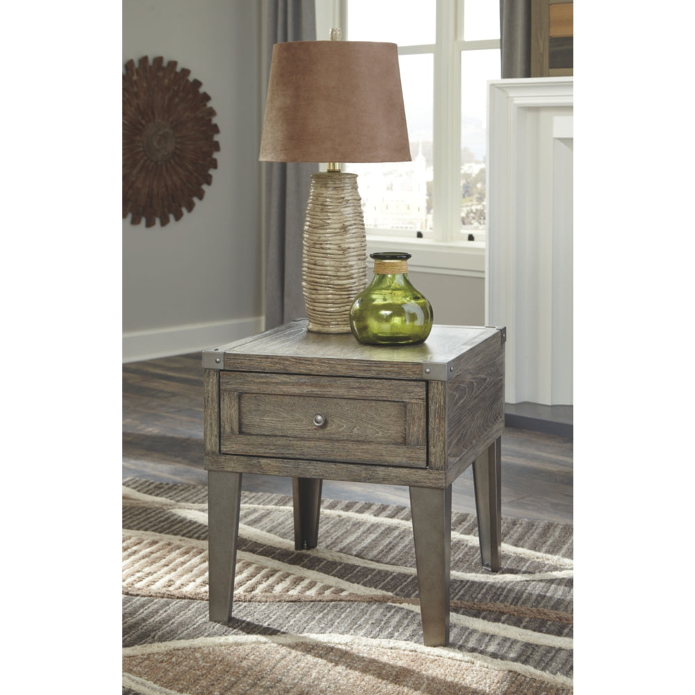 Chazney End Table - Rustic Brown - Furniture Depot (3665313824821)