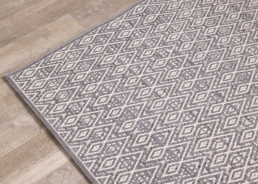 Vista Grey Cream Tribal Indoor/Outdoor Rug - Furniture Depot