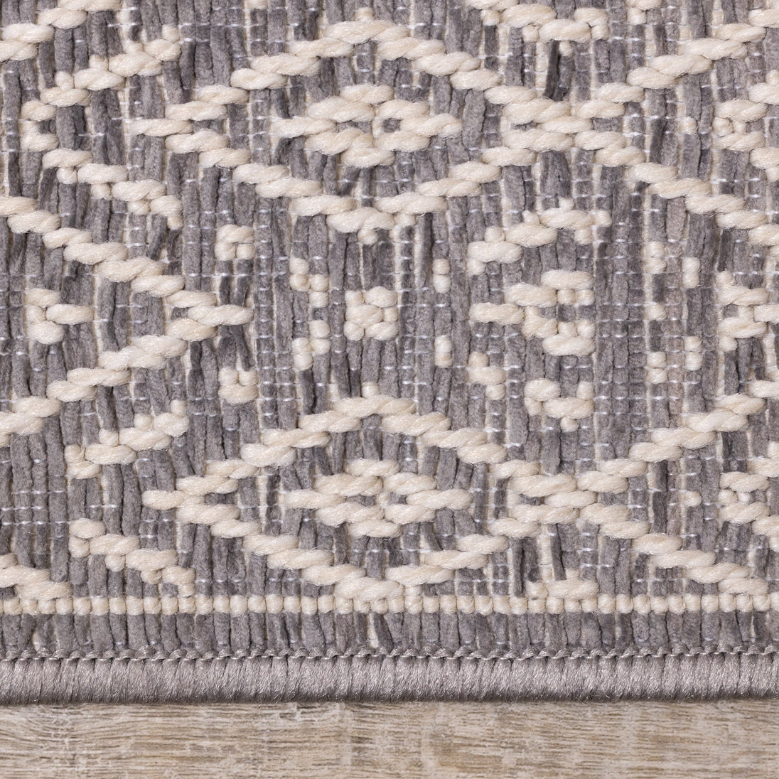 Vista Grey Cream Tribal Indoor/Outdoor Rug - Furniture Depot