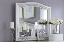 Load image into Gallery viewer, Coralayne Blue 4 Pc. Dresser, Mirror, Panel Bed - King