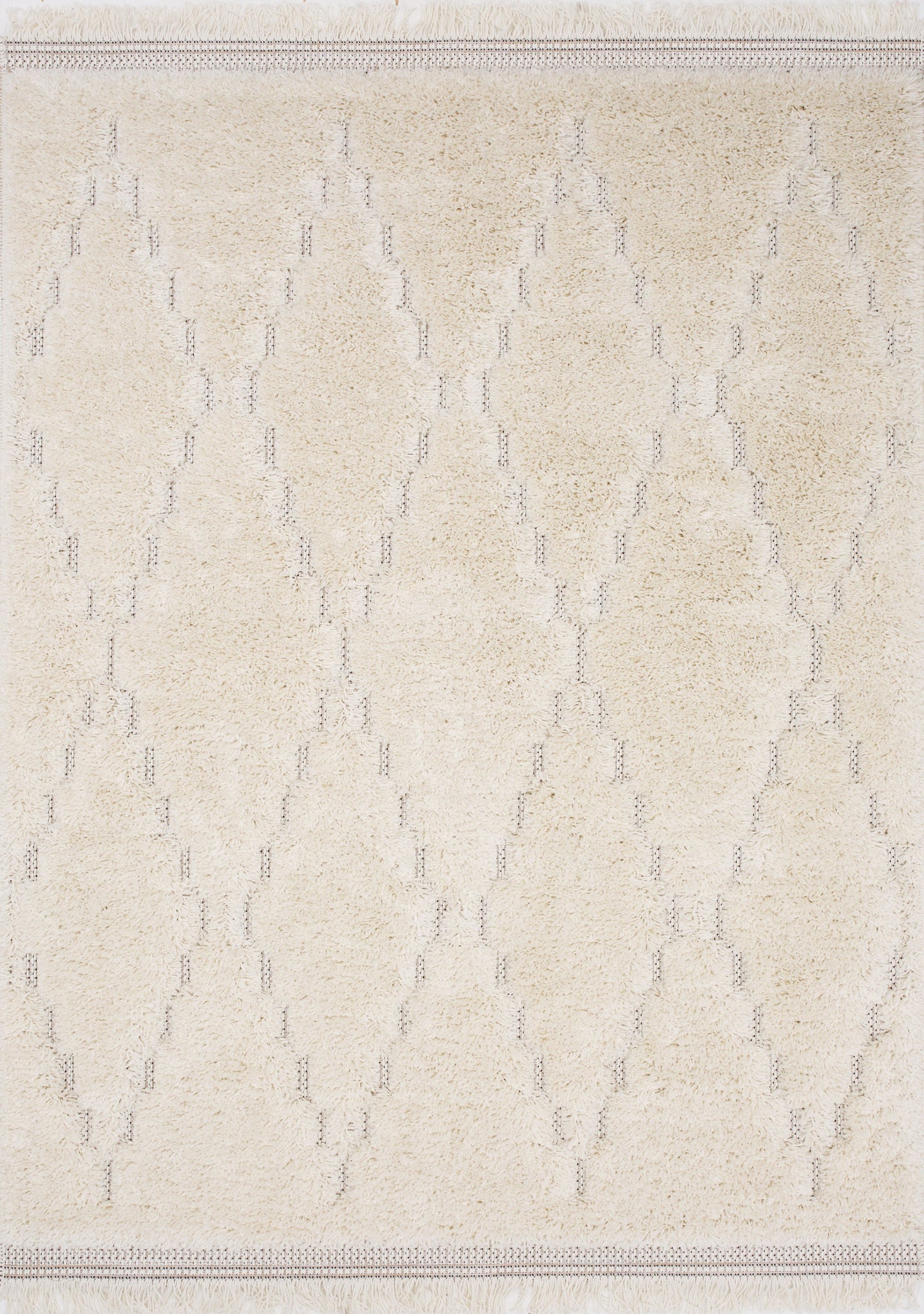 Novato Cream Diamond Shag Rug - Furniture Depot