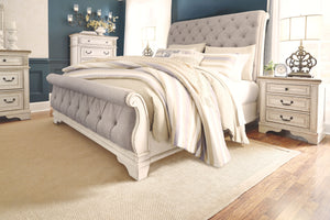 Realyn Two tone 5 Pc. Dresser, Mirror, Upholstered Sleigh Bed