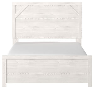 Gerridan White / Gray 5 Pc. Dresser, Mirror, Chest, Panel Bed - King