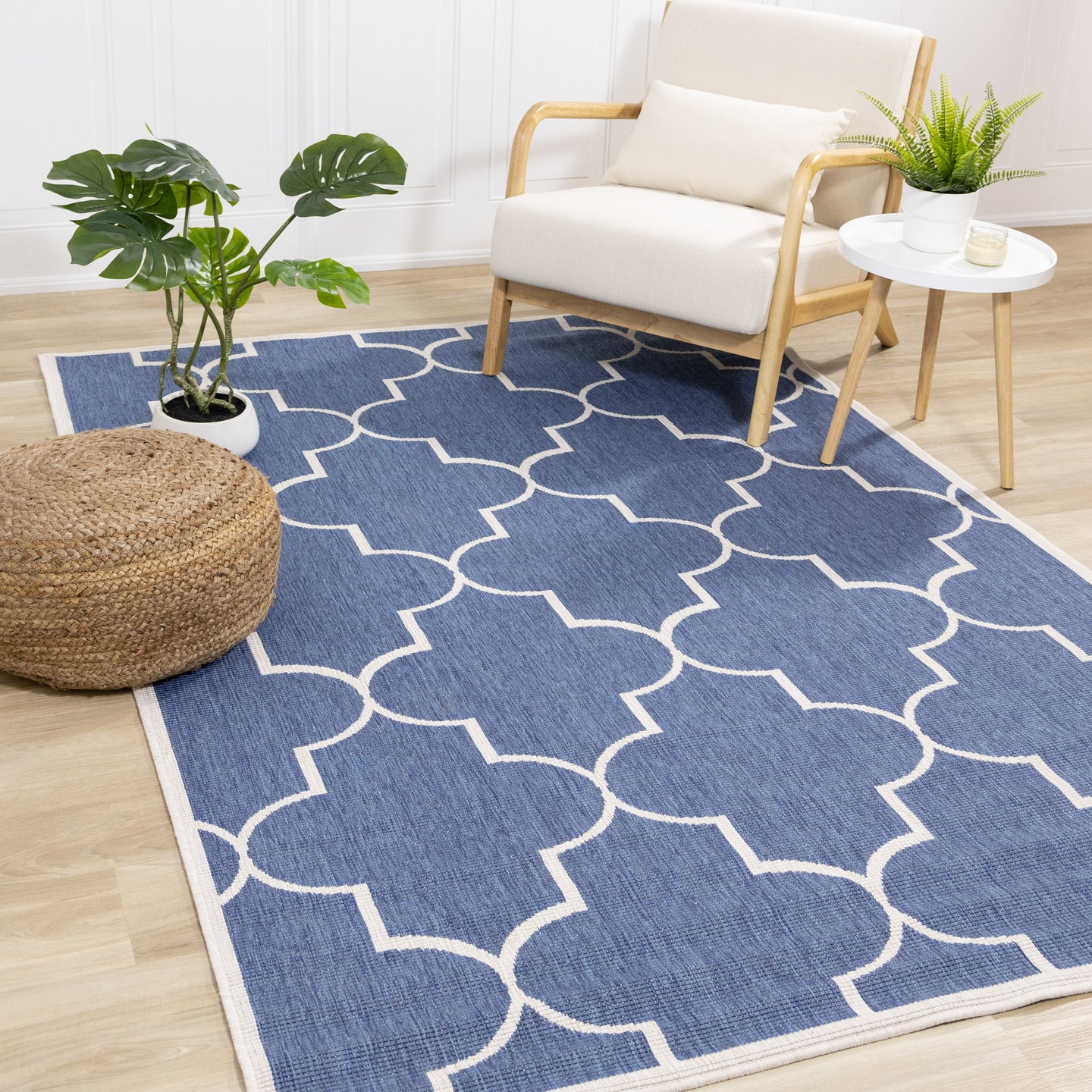 Bristol Blue White Outdoor Reversible Geometric Rug - Furniture Depot