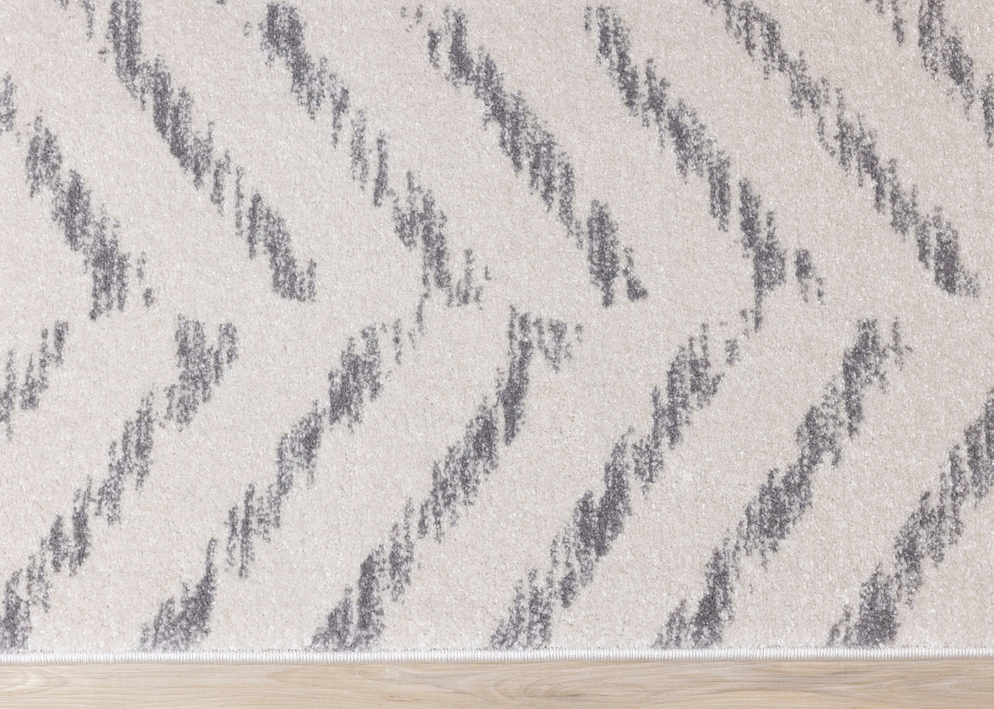 Breeze Cream Grey Floating Chevron Rug - Furniture Depot