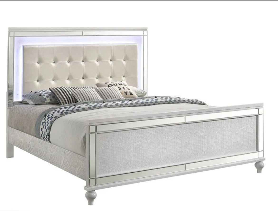 Stirling White Bedroom Collection - Furniture Depot