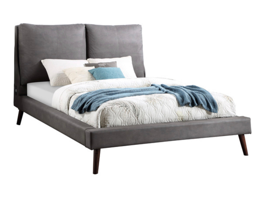 Hadley Platform Upholstered Bed - Furniture Depot