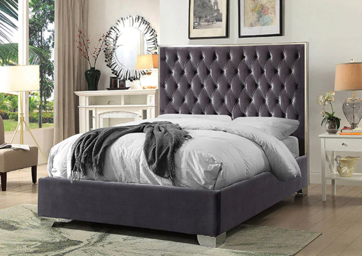 5540 - Bed - Grey - Furniture Depot
