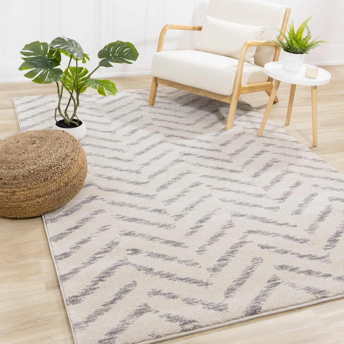 Breeze Cream Grey Floating Chevron Rug - Furniture Depot