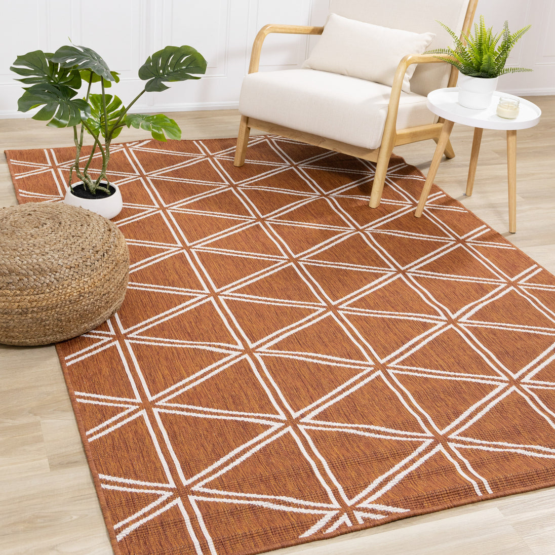 Bristol Orange White Geometric Triangle Rug - Furniture Depot