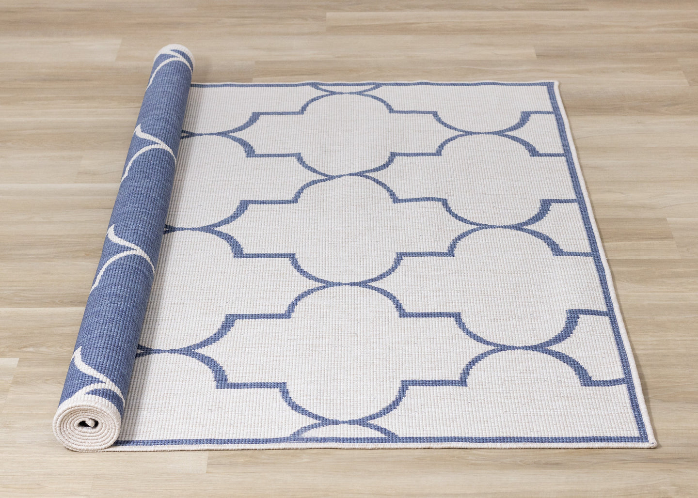 Bristol Blue White Outdoor Reversible Geometric Rug - Furniture Depot